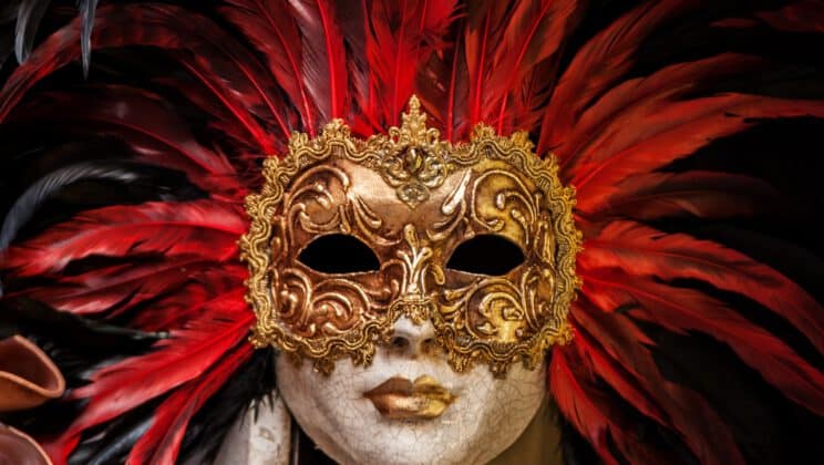 Maski karnawałowe na imprezę – gdzie można je kupić?